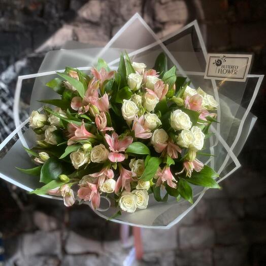 Bouquet de alstroemeria y Rosales "Sra. gracia"