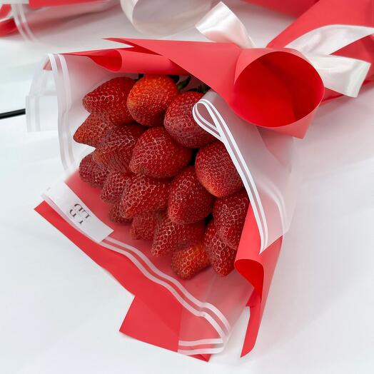 Букет S из клубники