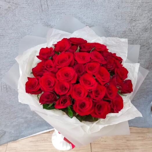 35 красных роз🌹