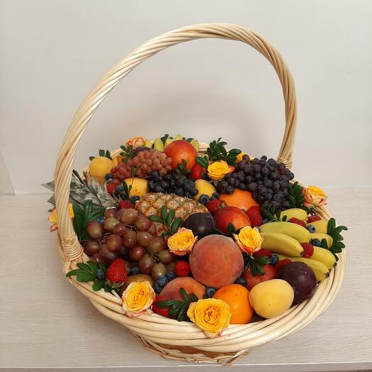 Большая Корзина фруктов