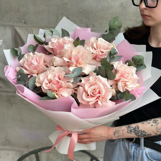 7 delicate French roses