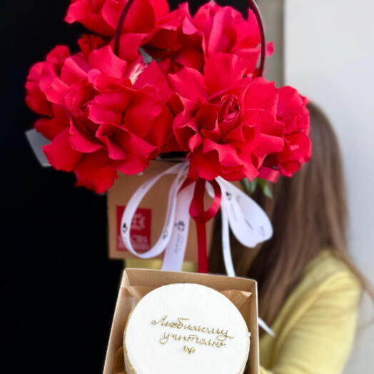 Комбо с цветочой сумочкой и бенто-тортом для Учителя ( цвет роз может меняться!)