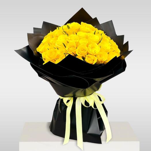 101 yellow roses Bunch with wrapping