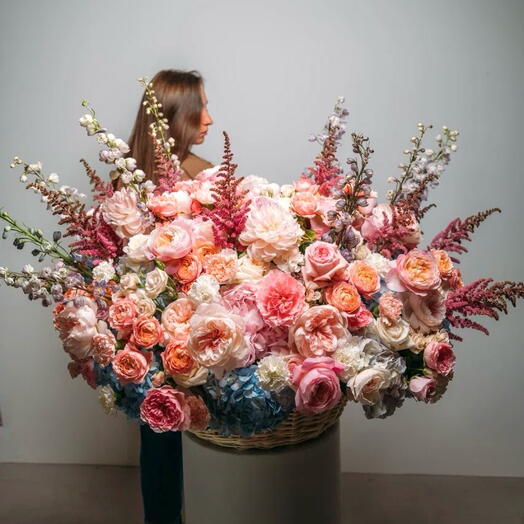 XXXL Flower basket arrangement 4 seasons