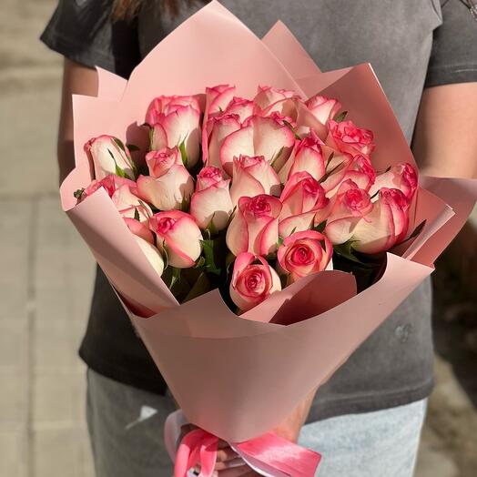 Розовые розы 25 шт