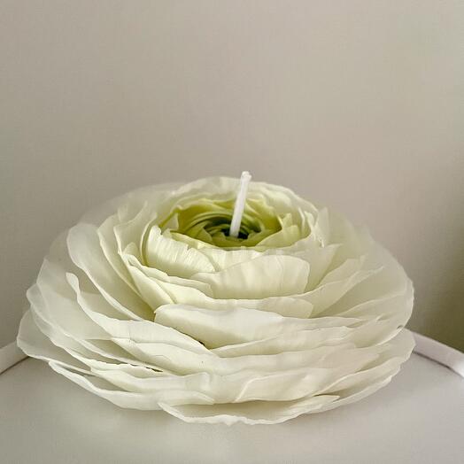 Свеча Бутон ранункулюса белый