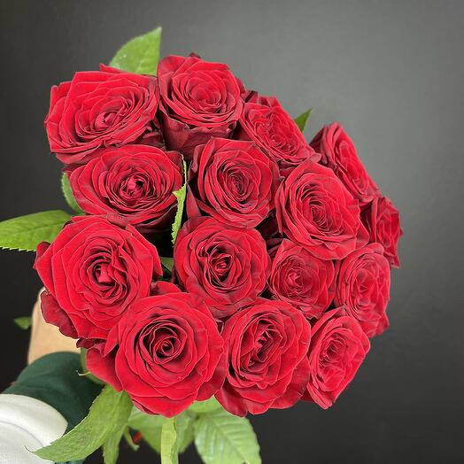 Bouquet of 15 red roses Red Naomi