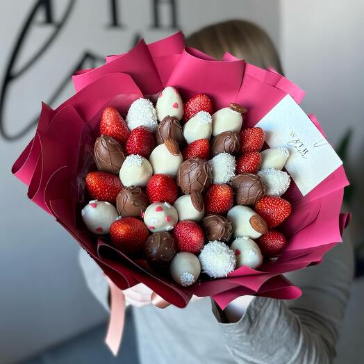 Клубничный букет «Amore» XSср