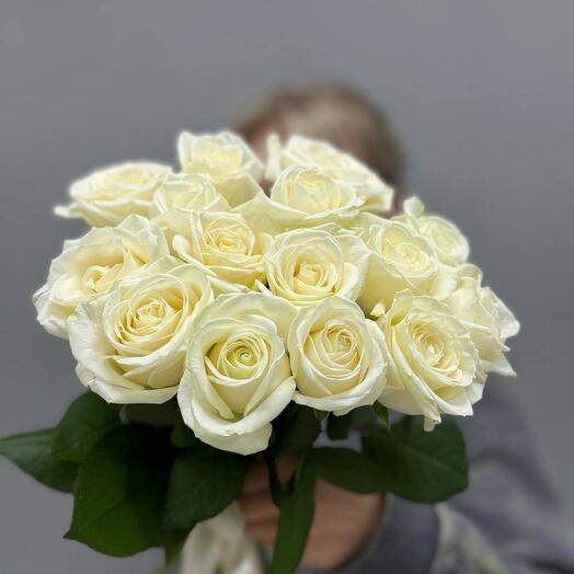 15 ароматных роз Аваланж