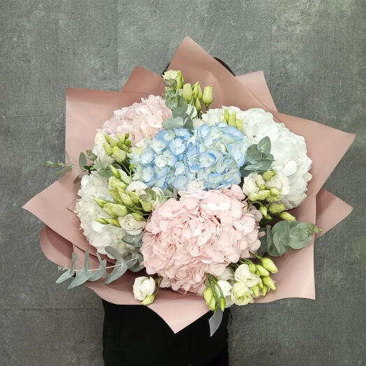 Beautiful Flowers v Krylatskom
