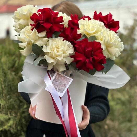 Французские розы в коробке