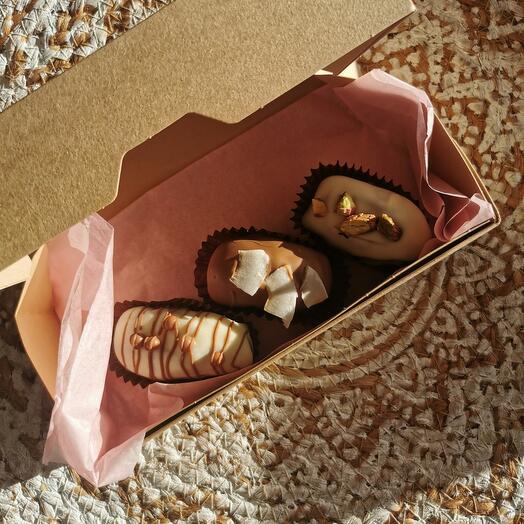 Финики в бельгийском шоколаде 3шт