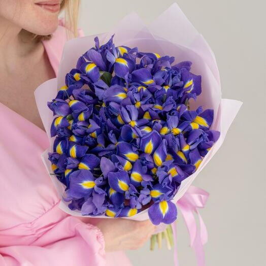 Vibrant Iris Bouquet