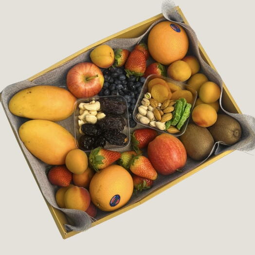 Exotic Iftar box with mixed dry fruits and fresh fruits