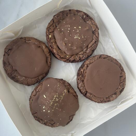 Брауни с дубайской начинкой 4 шт