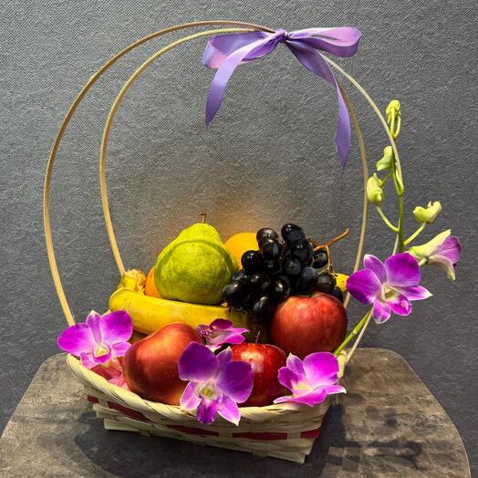 «Извини что не заехал. Люблю.» корзина фруктов для мам и бабушек